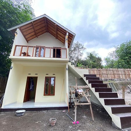 Avocado Homestay Тетебату Екстер'єр фото
