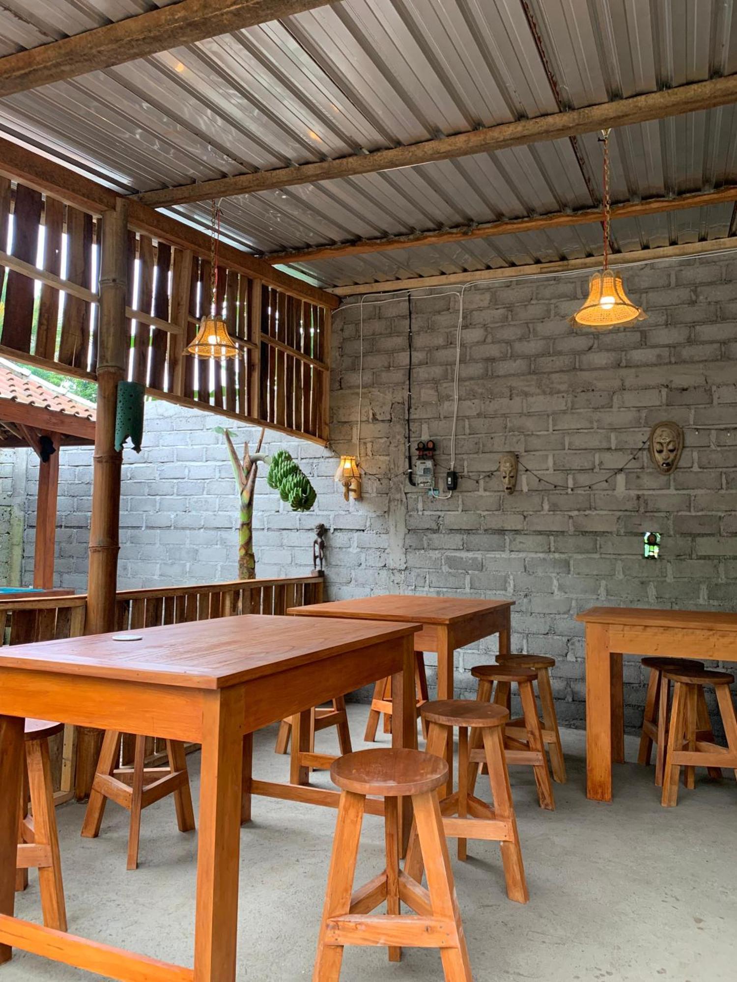 Avocado Homestay Тетебату Екстер'єр фото
